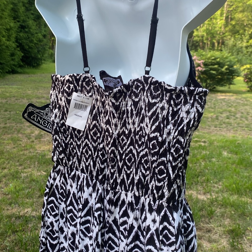 NWT Angie Wide Leg Jumpsuit size medium - Picture 8 of 9